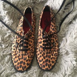 🌹🌹Cheetah vans!🌹🌹